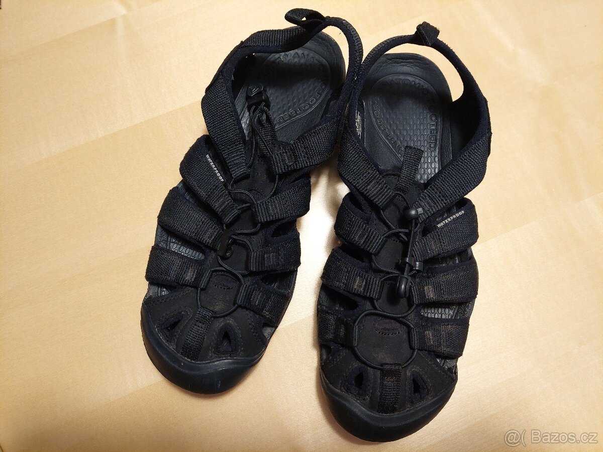 Chlapecké/pánské sandály Keen 42.5 US 9.5