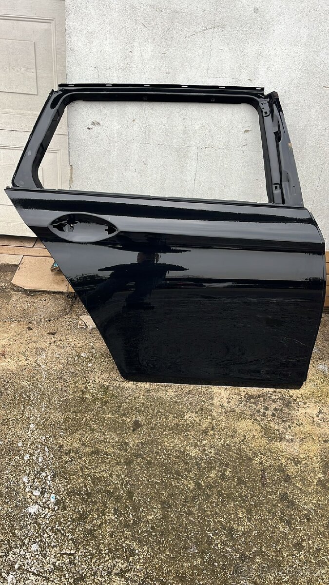 BMW F11 pravé zadní dveře