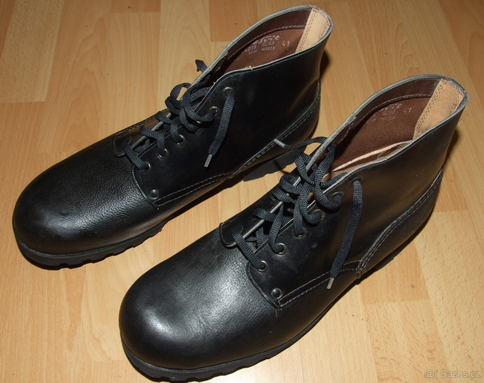 pracovní boty SVIT model 9293, vel. 45 - nové