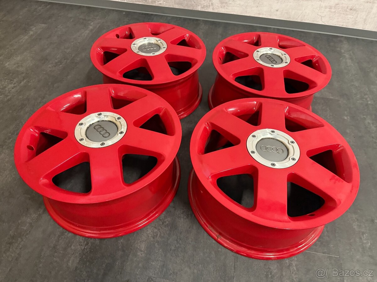 Originální sada disků Audi S3 R17