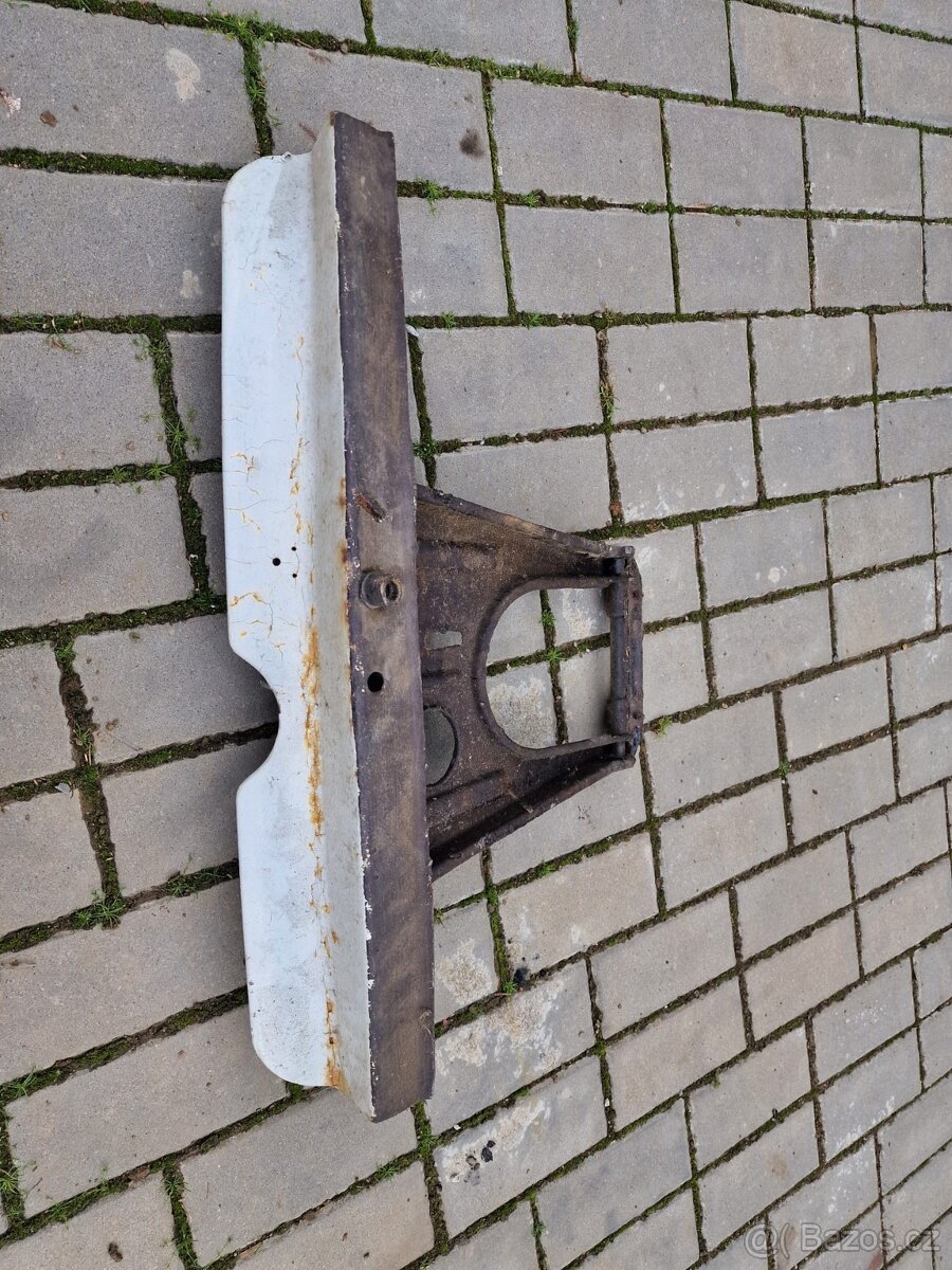 Přední čílko držák přední rezervy