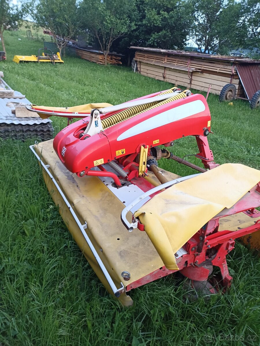 Kosačka pottinger novacat 301
