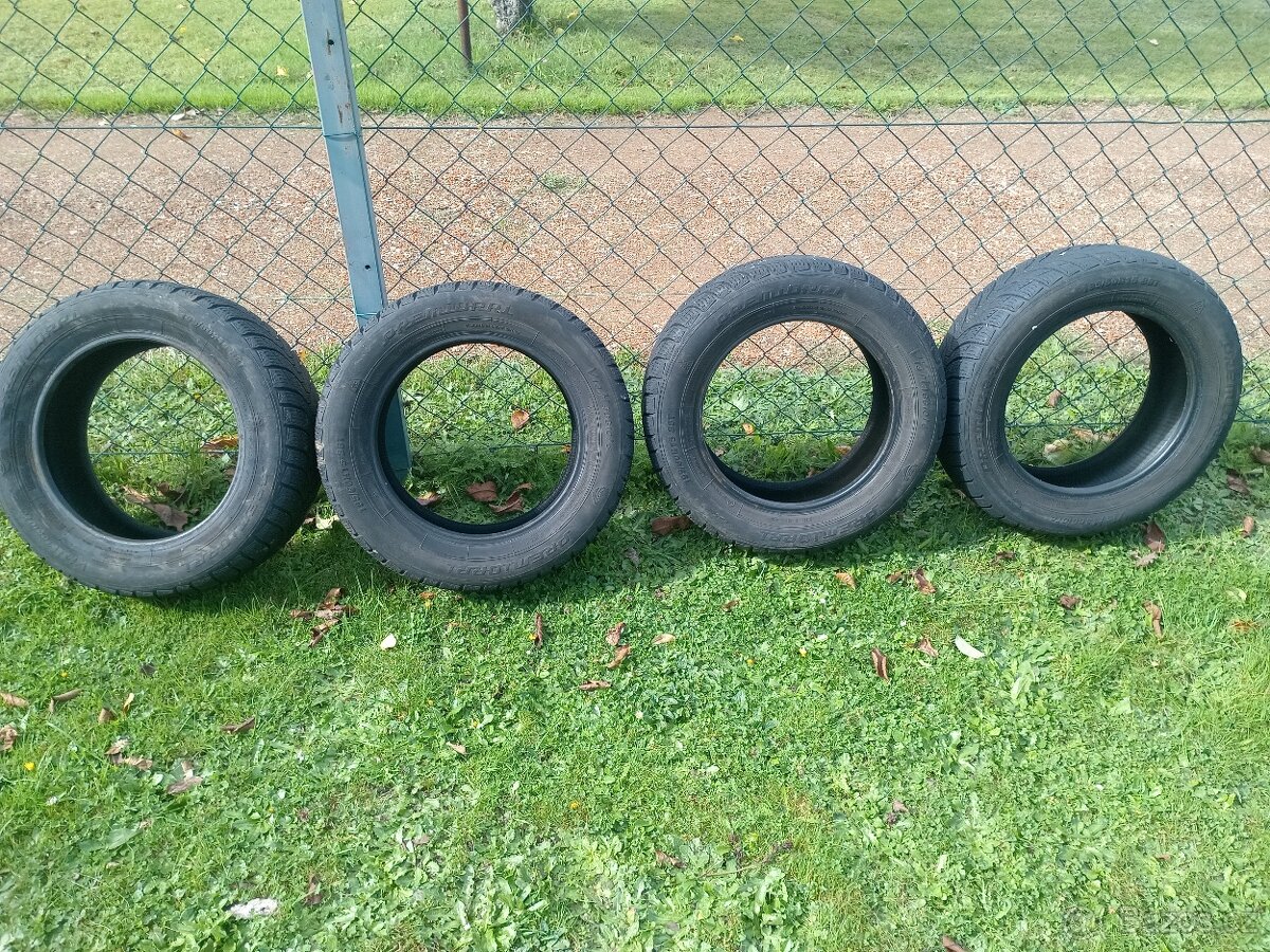 195/60 R15 zimní