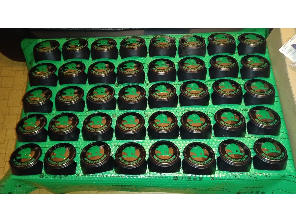 přední znak Škoda Felicia před FL 6U0853679