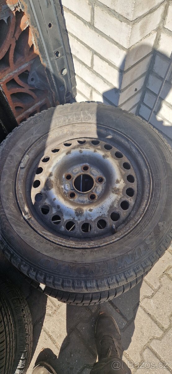 Letni kola r15 ford 5x108