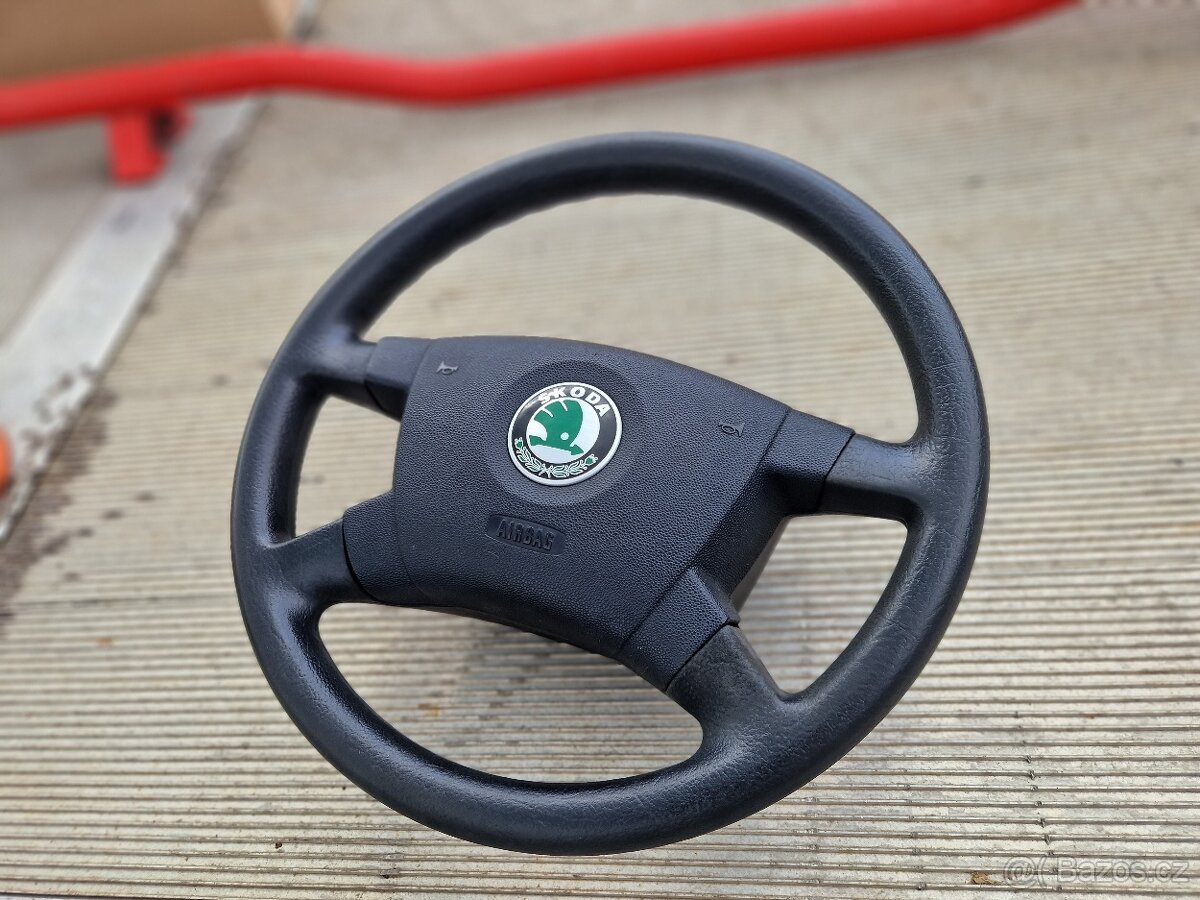 Škoda Fabia I - pěkný volant