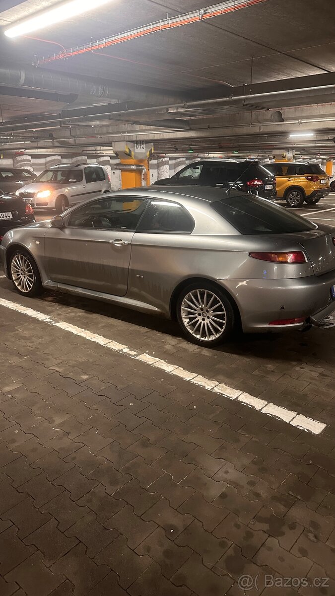 Alfa Romeo GT
