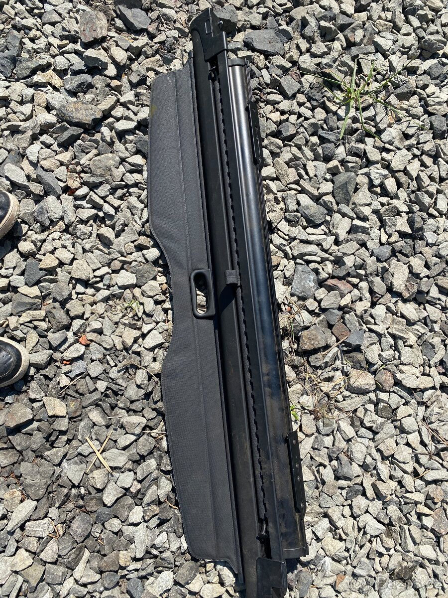 BMW E39 zadní roletka
