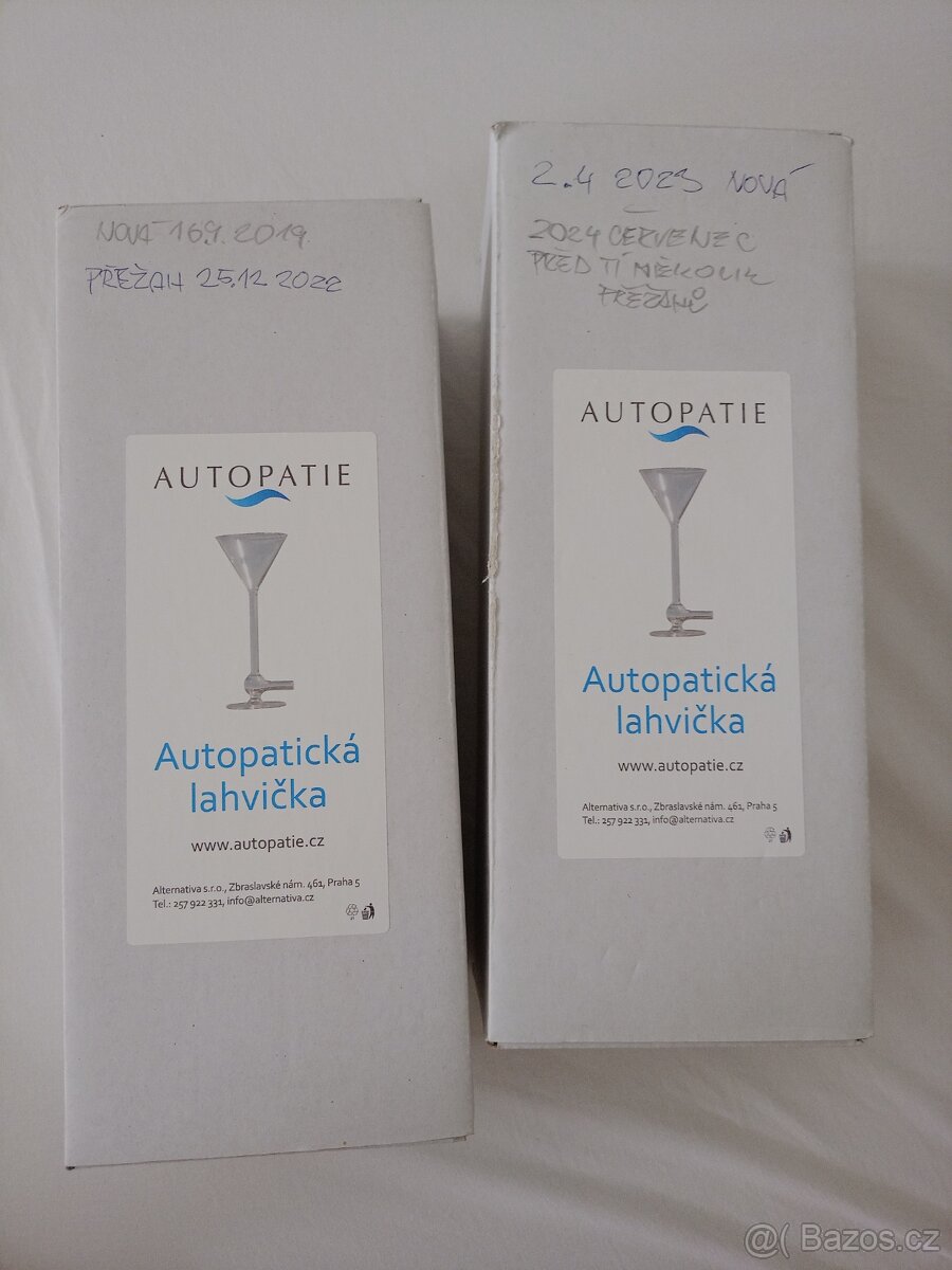 Autopaticka lahvicka 2 ks