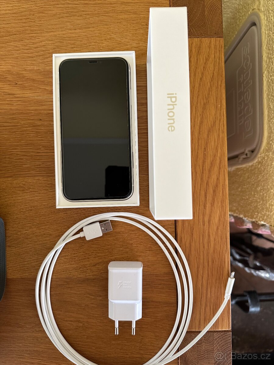 Prodám Iphone 11 64GB bílý