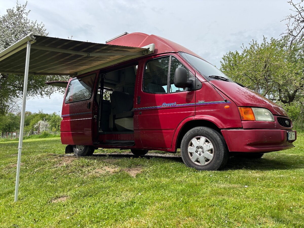 Malý ale RODINNÝ camper: Ford Transit NUGGET Westfalia