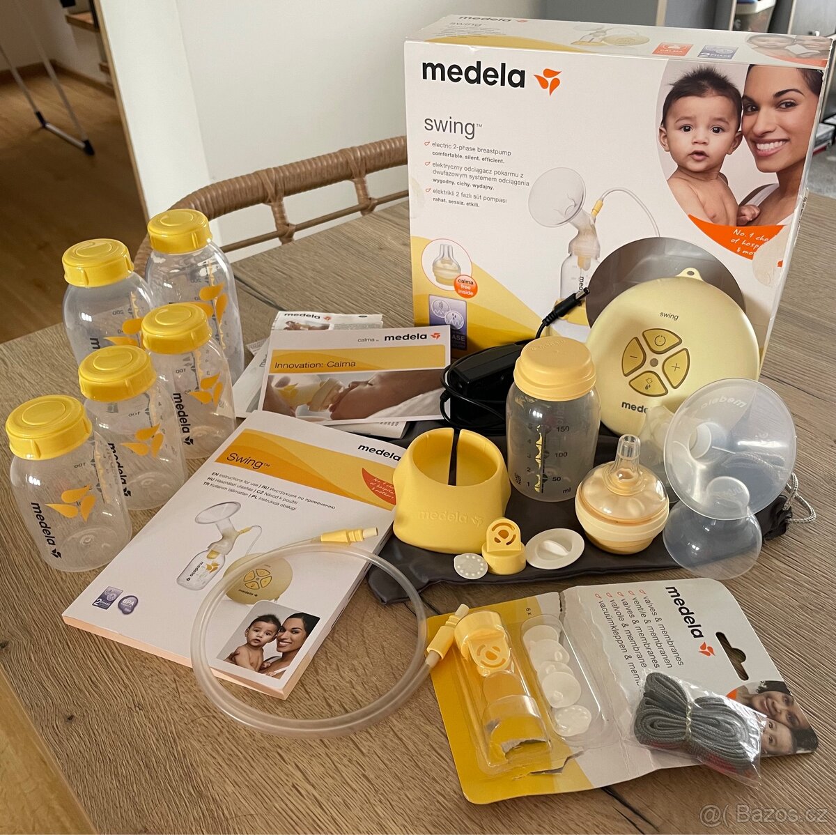 Elektrická odsávačka mateřského mléka Medela Swing