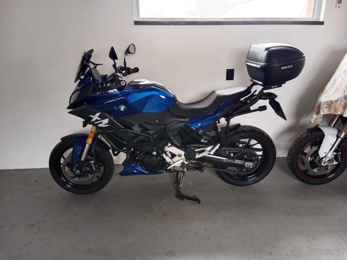BMW f900xr