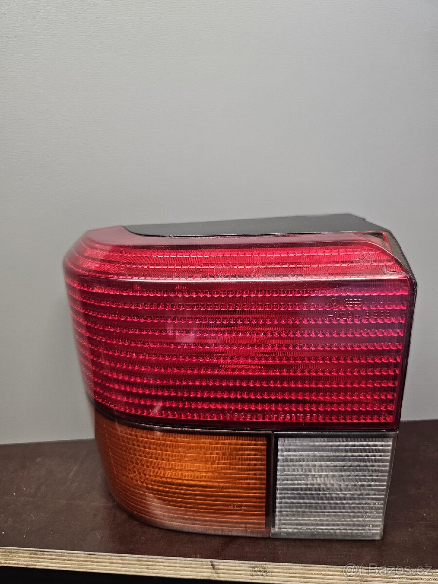 Volkswagen T4 zadní L světlo