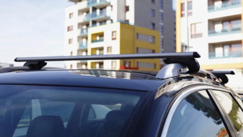 Příčný stresni nosic