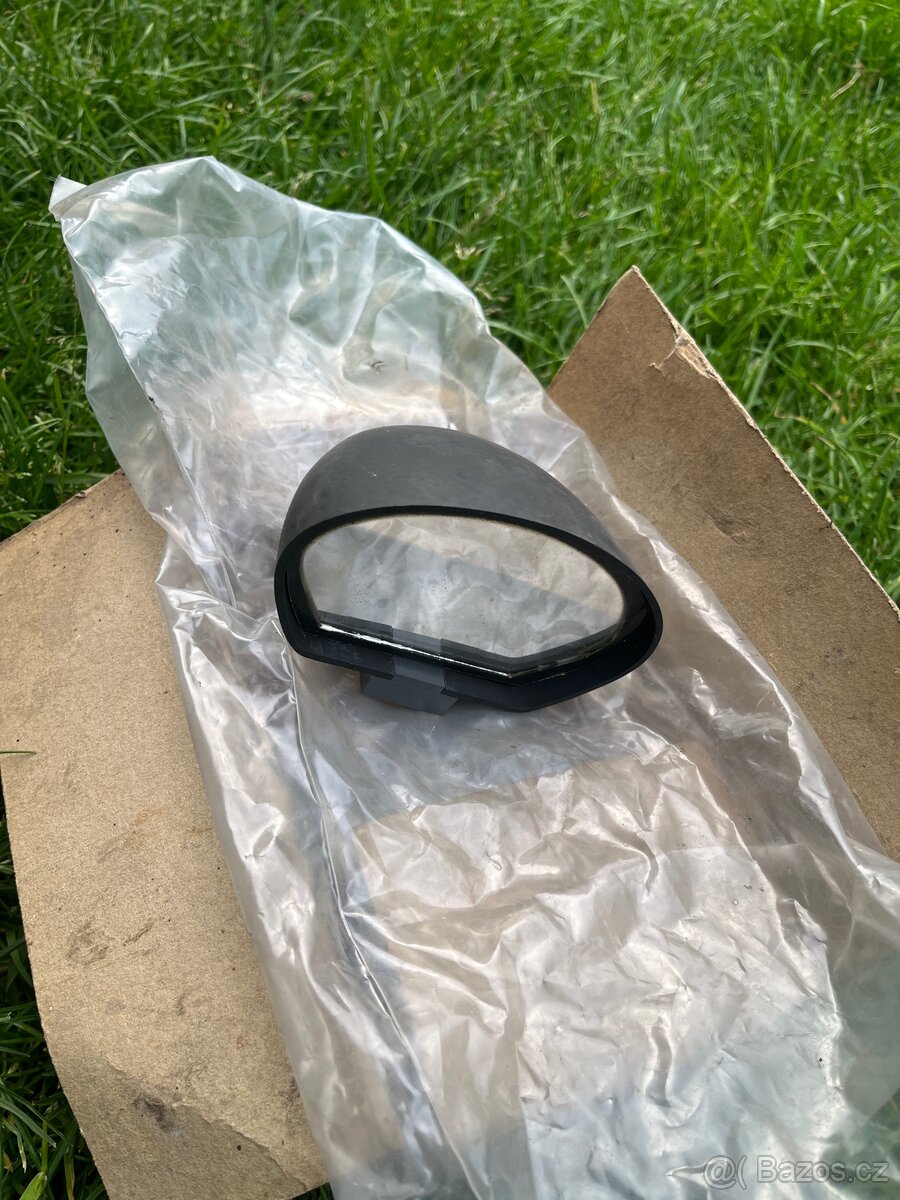 Zrcátka na závoďáka