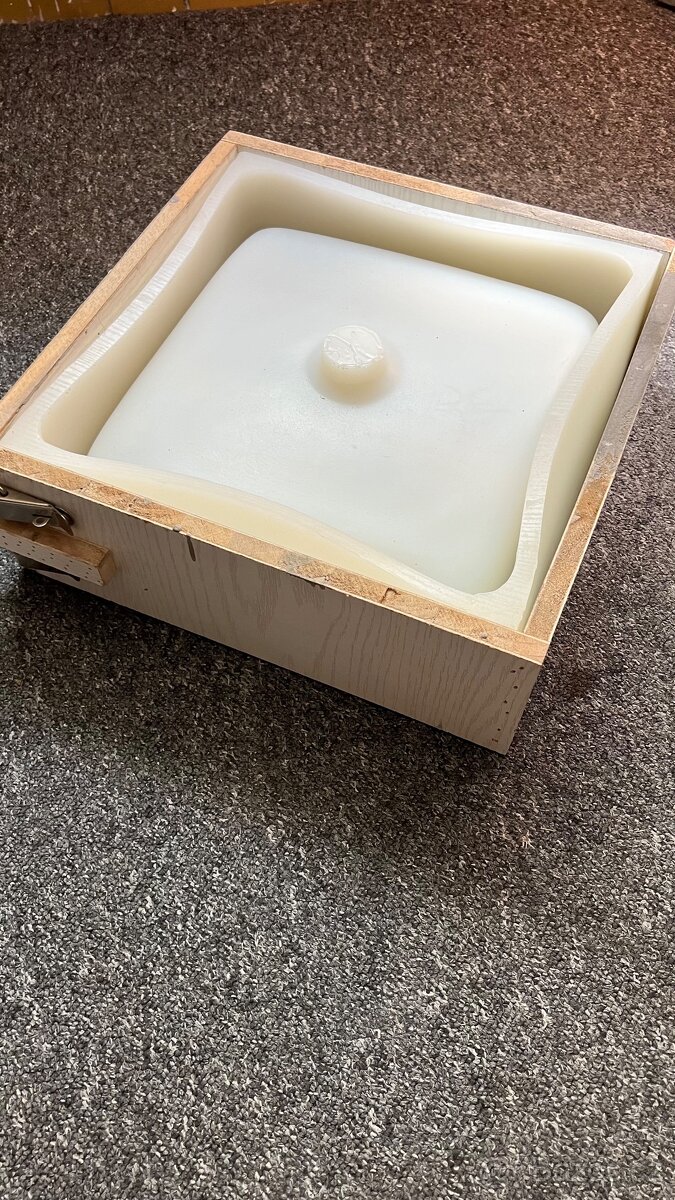 Silikonová forma na umyvadlo