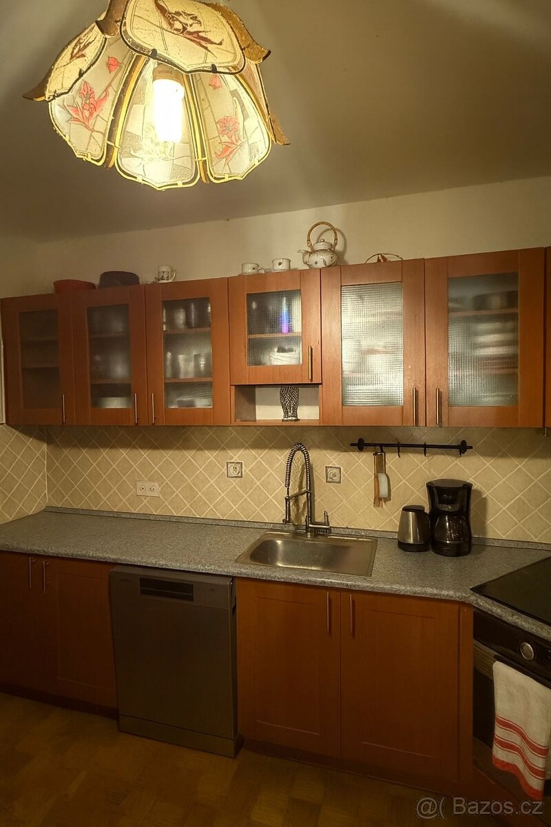 Rohová kuchyňská linka Grena- Rezervace