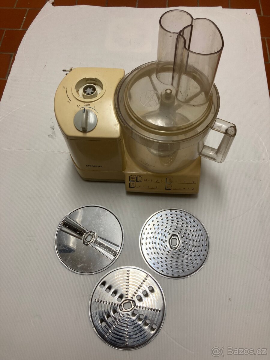 Prodám  nekompletní robot Siemens CM12ST nebo Bosch