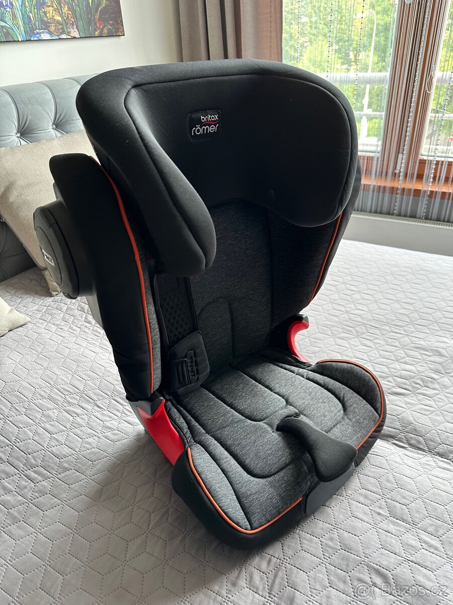 Autosedačka Britax Römer Kidfix ll XP 15-36 kg.