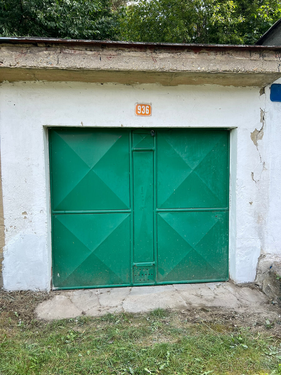 Pronájem garáže 22m2, Šamberkova, Kladno