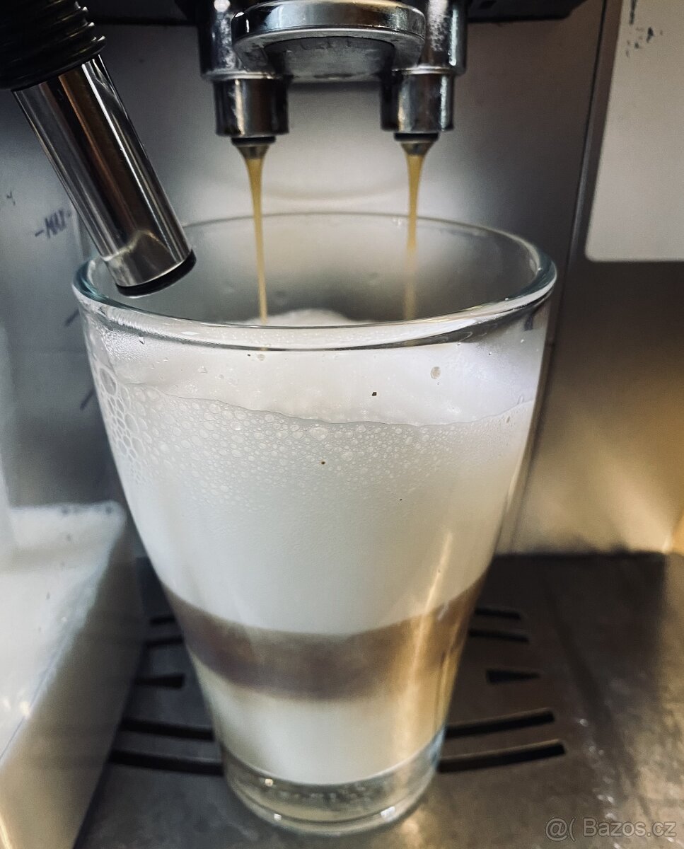 K oupím kávovar - poškozený