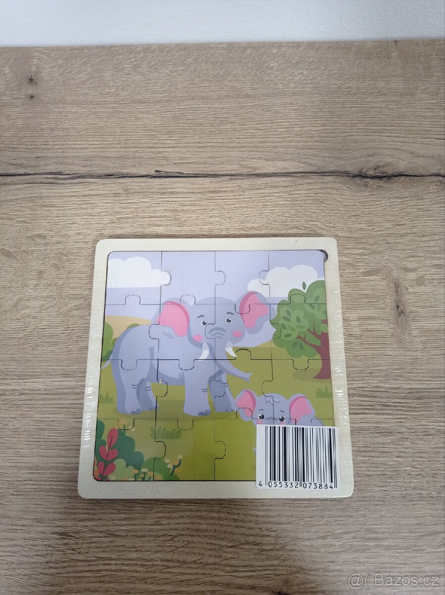 Dřevěné puzzle slon pro děti Playtive