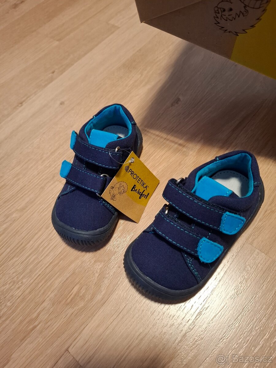Protetika Roby navy vel.20