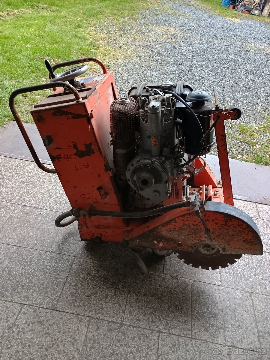 ŘEZACKA NA BETON,ASFALT,500 mm