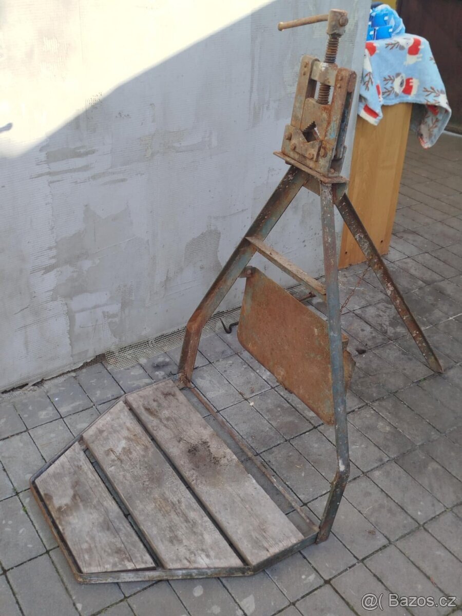 Instalatérský svěrák Pionýr MAS