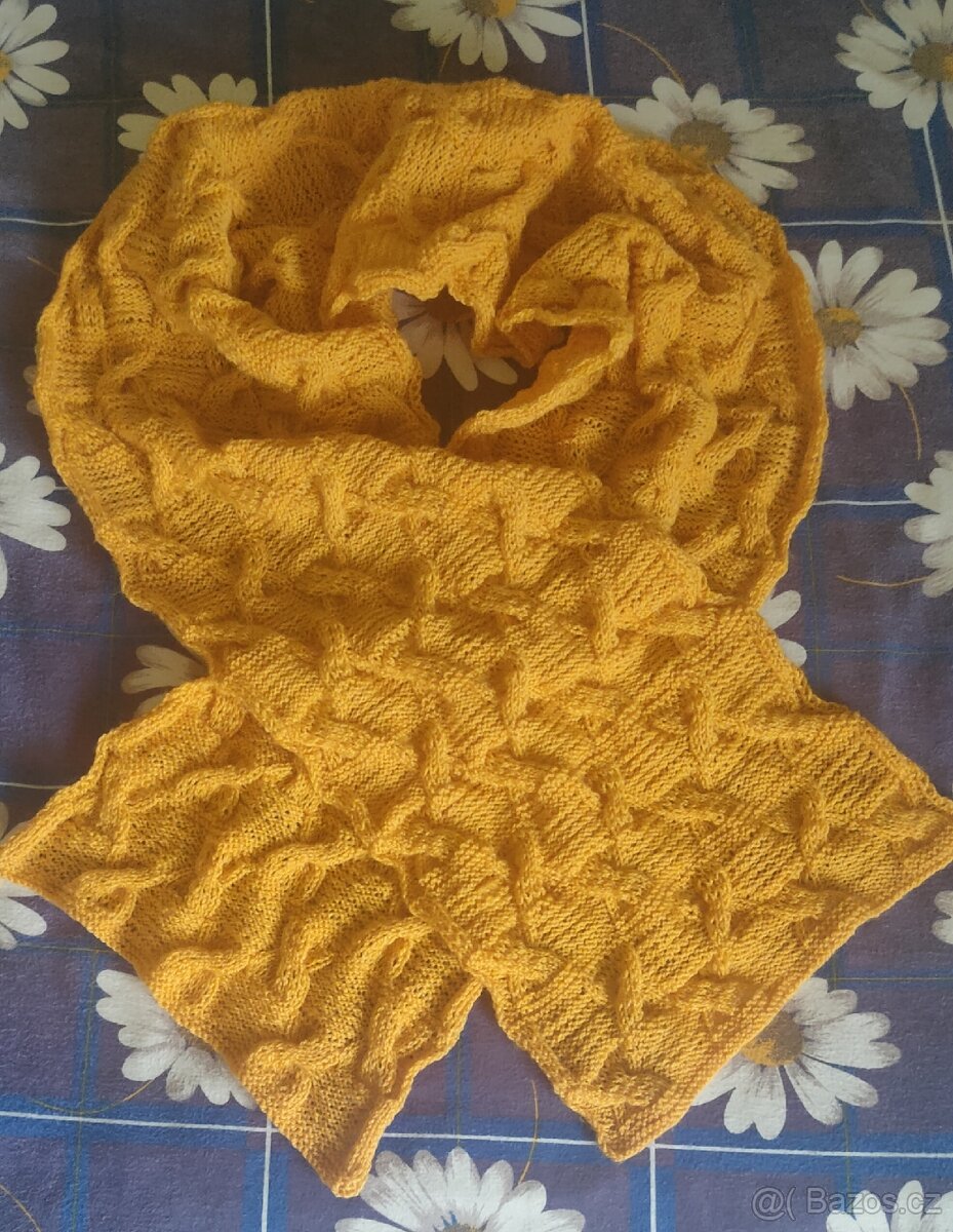 RUČNĚ PLETENÁ, NOVÁ, OBJEMNÁ ŠÁLA-PLÉD: 2,2metru x 36cm