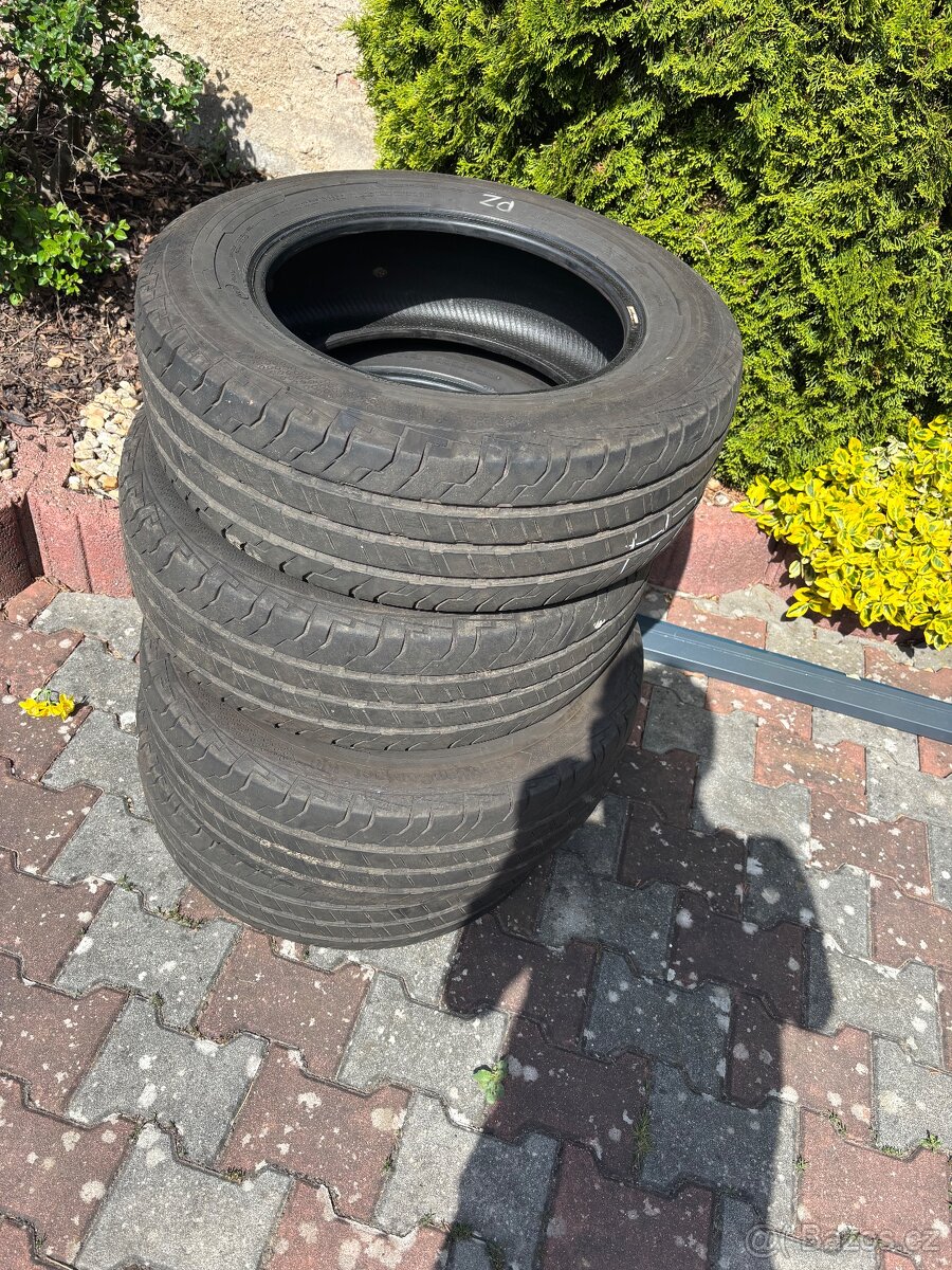 Letní pneu 215/65. R16 - 4ks