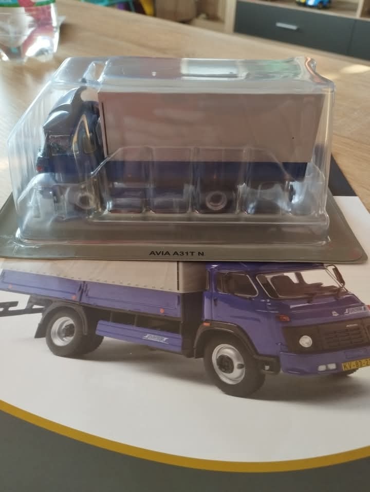 Prodám model 1:43 Avia