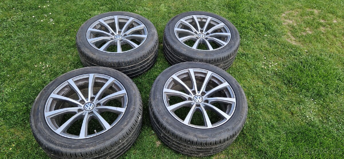 ALU kola + pneu originál VW Touareq 275/45/R20
