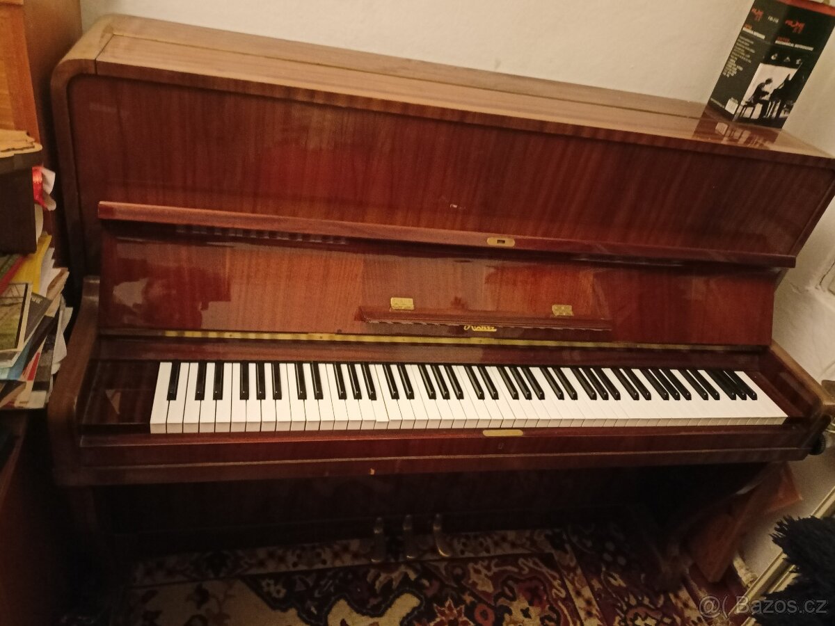 piano Rösler