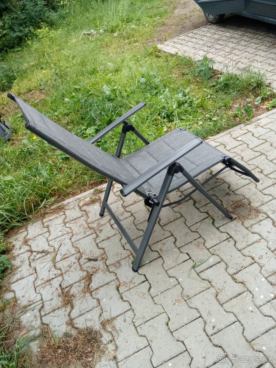 Zahradní křeslo