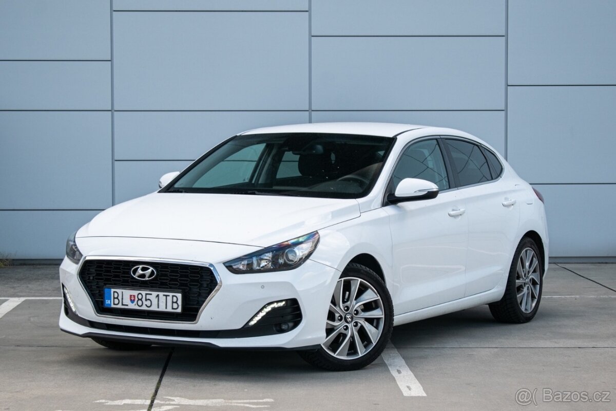Hyundai i30 Fastback 1.4 T-GDi Family 7DCT