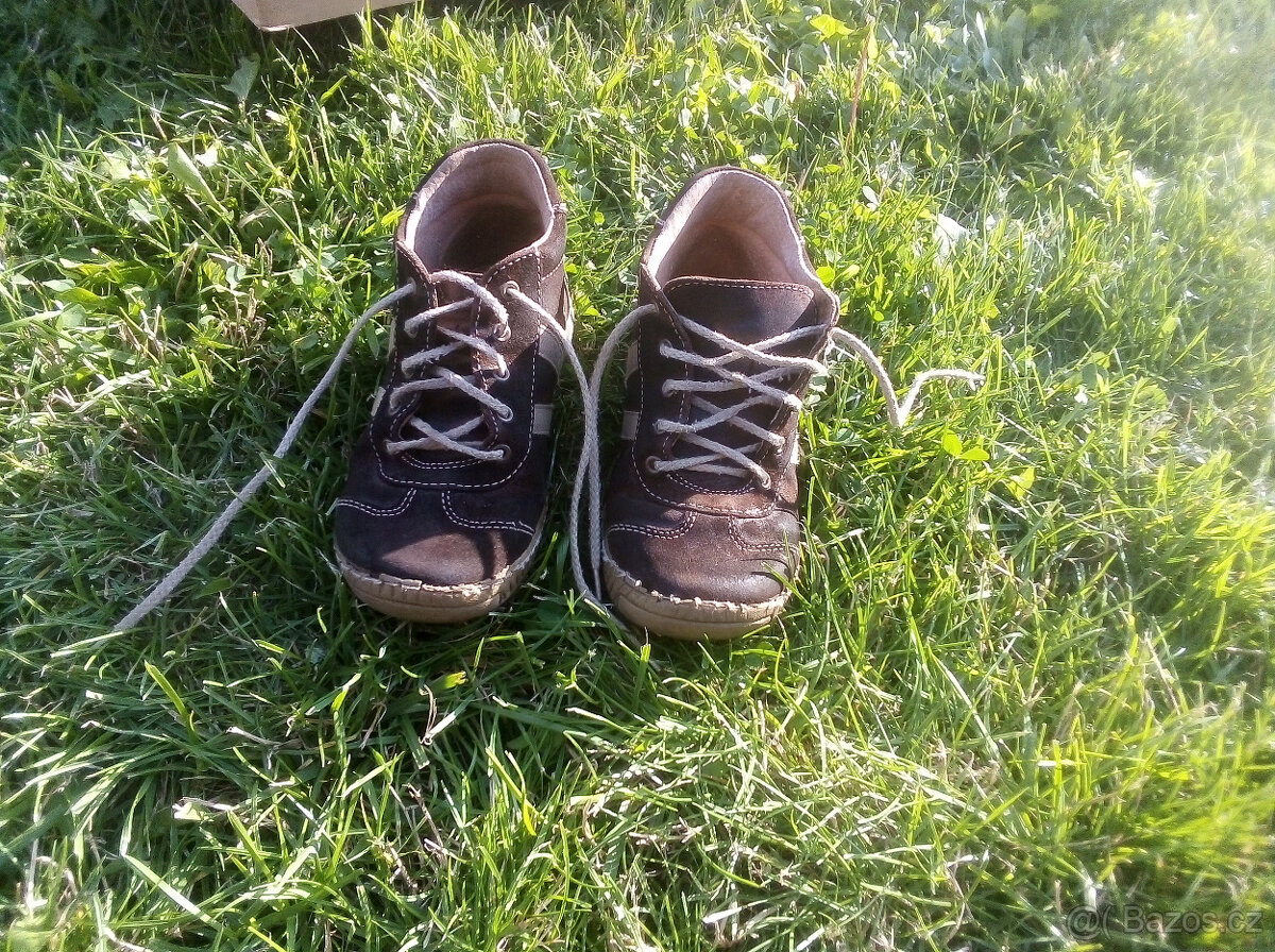 dětské kožené polobotky - vel. 29 - značka Pegres