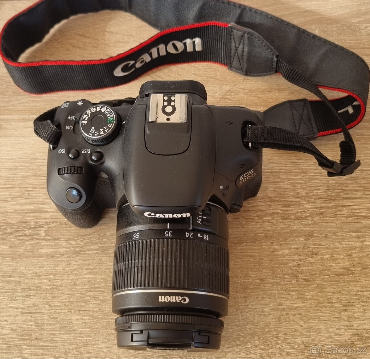 PRODÁM FOTOAPARÁT CANON 600D (ZRCADLOVKA)