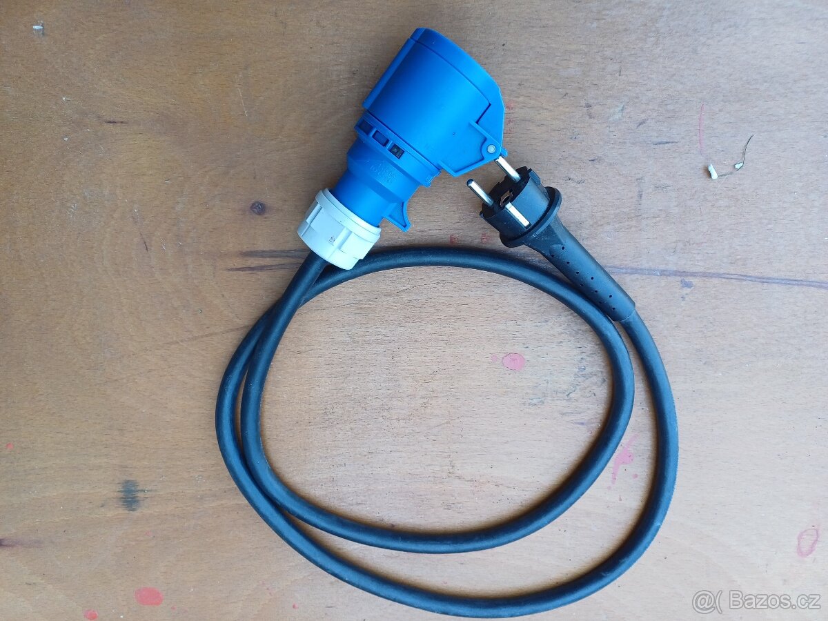 připojovací kabel-karavan