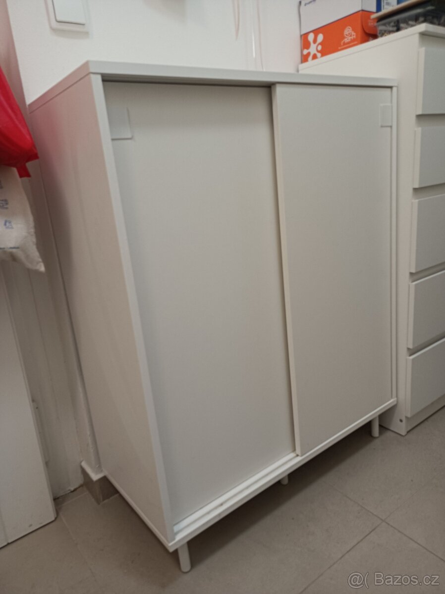 Botník IKEA Mackapär
