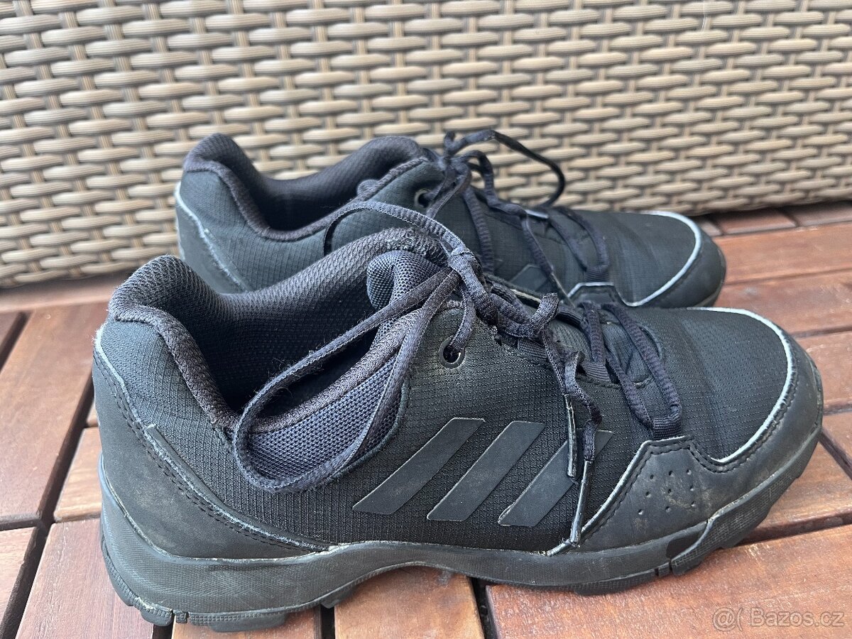 Tenisky, zn.Adidas, vel. 35,5