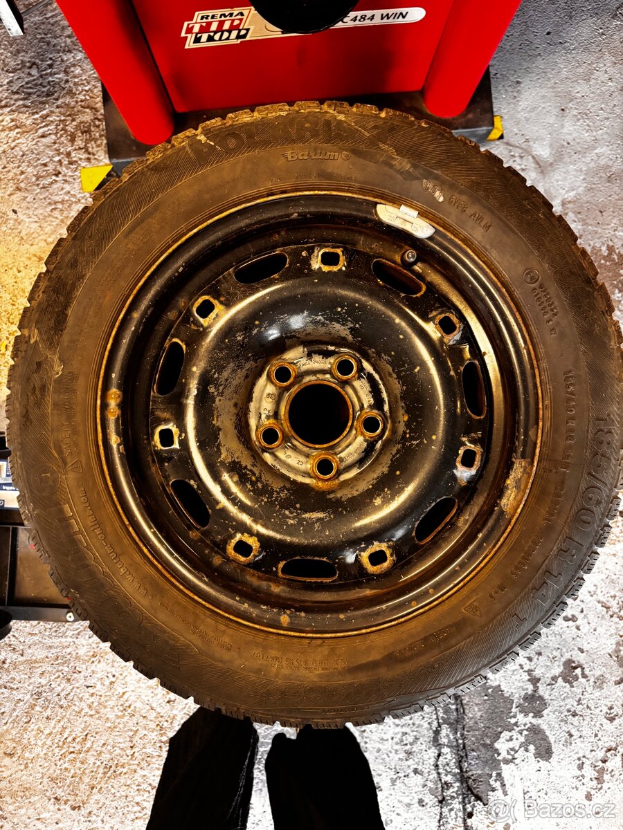 185/60 R14 T zimní Barum + disky plech 6Jx14H2 DT43 fabie