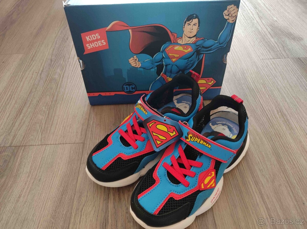 Sportovní sandály Superman vel. 33 (stélka 22 cm) nové