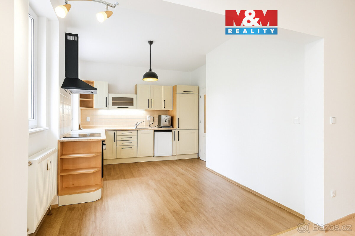 Prodej bytu 3+1, 66 m², Karlovy Vary, ul. Nerudova