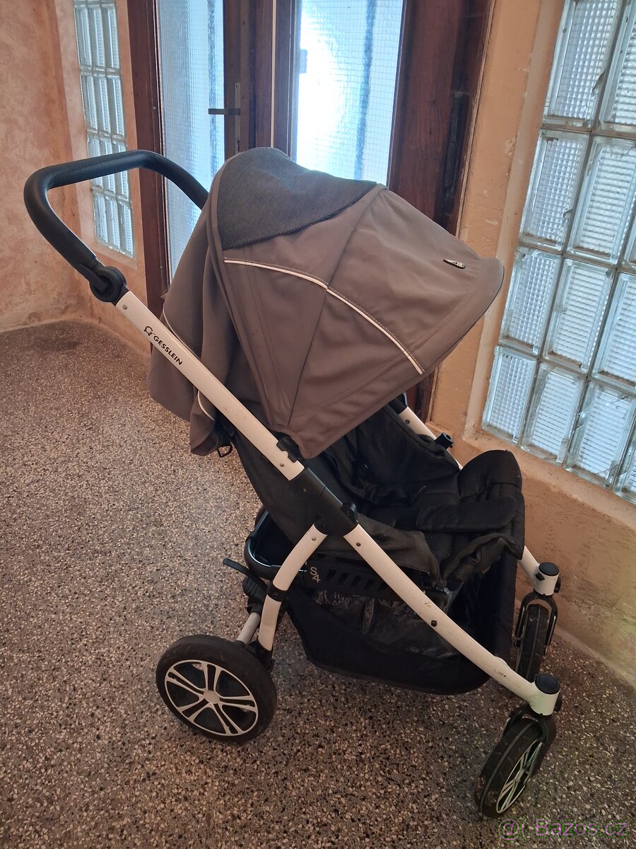 Sportovní kočárek