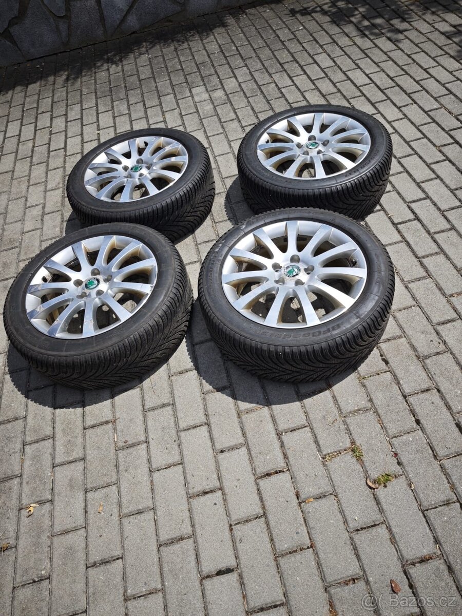 Pneu 225/50/R17