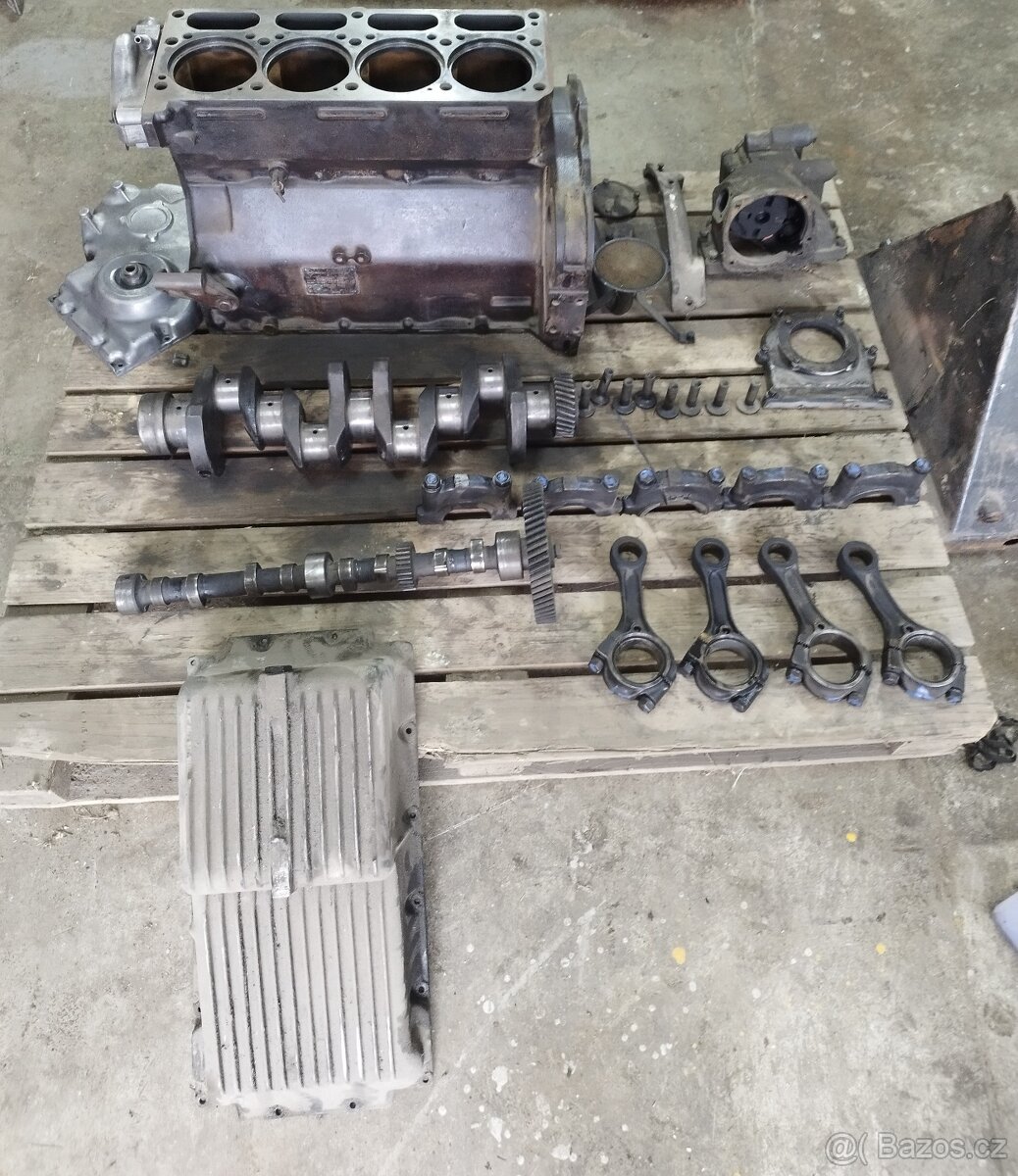 3x motor Multicar M25. Cena za vše.