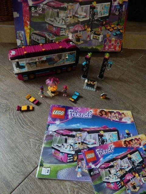 LEGO Friends 41106 Autobus pro turné popových hvězd Univerzá