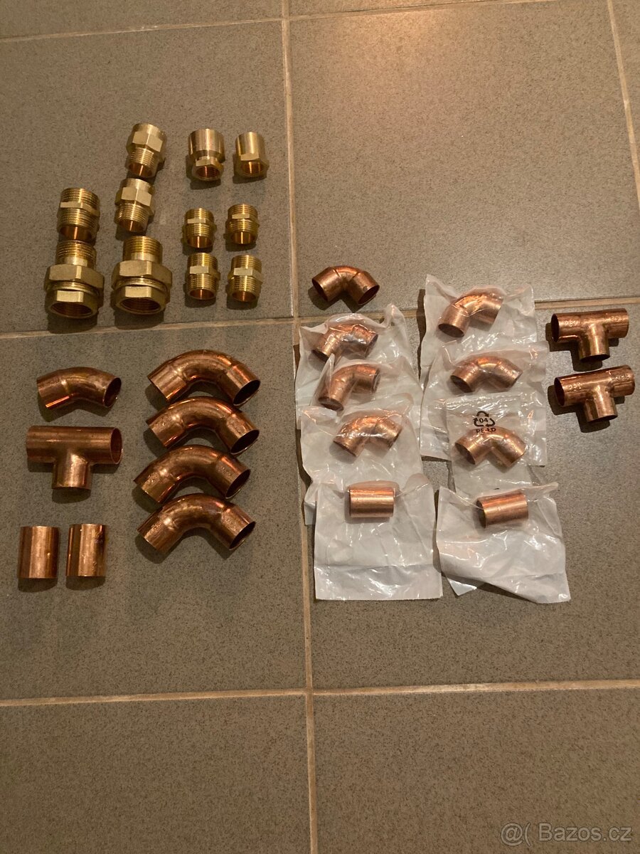 Šroubení ze stavby